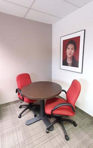 Sitting area at the Agency for Cooperative Housing. Artwork: Estime (1998) by Alexandre Castonguay